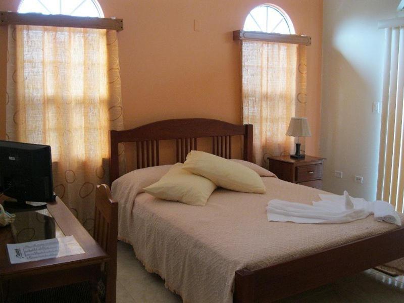 Villa San Juan Belmopan Chambre photo